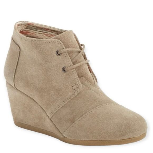 TOMS size 7.5 Desert Wedge Suede Ankle Bootie - Beige Taupe - Picture 1 of 12